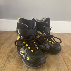 Burton Kids Freestyle Snowboard Boots Size 2